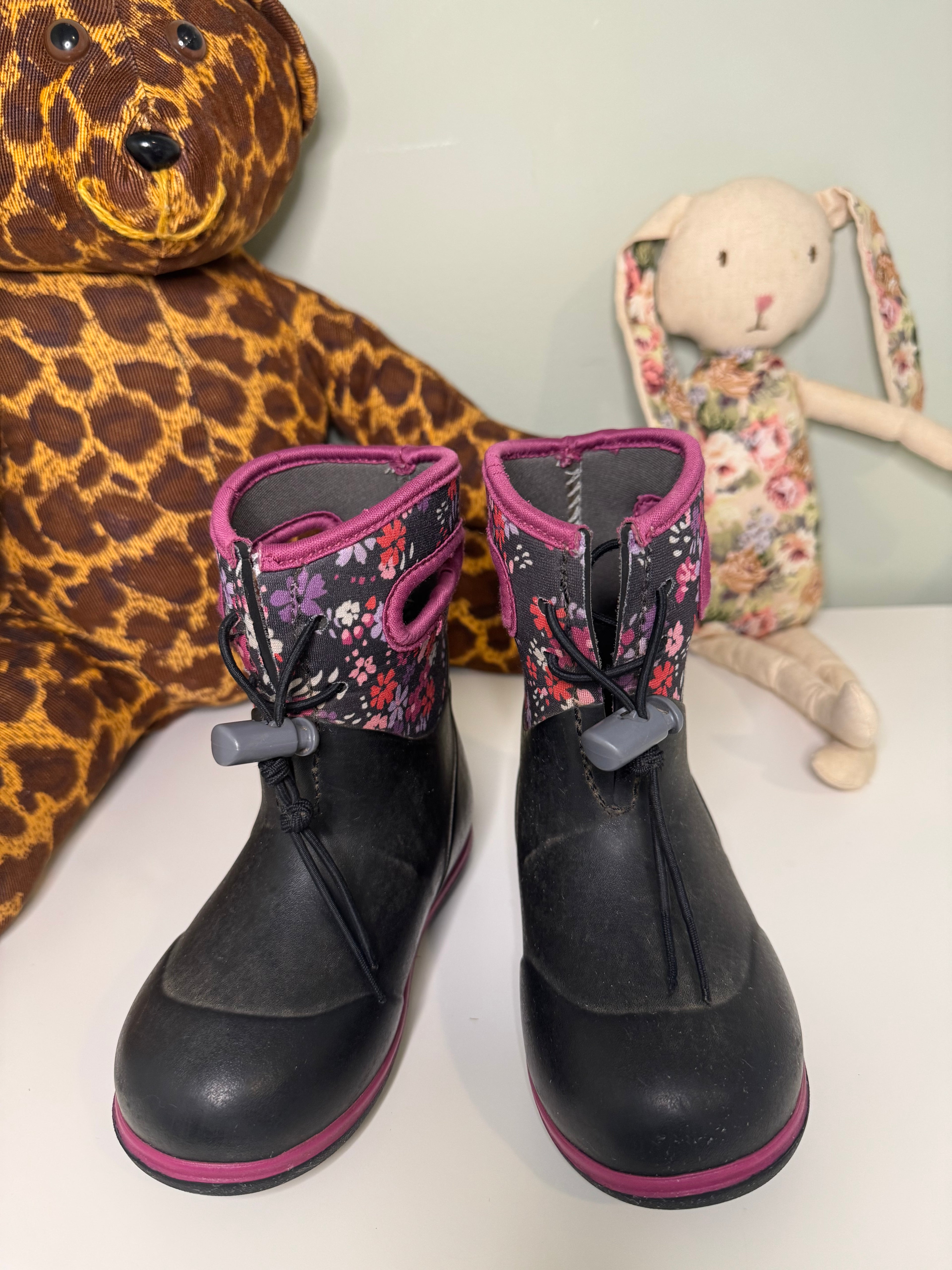 Bogs Toddler Rain Boots – Size 8