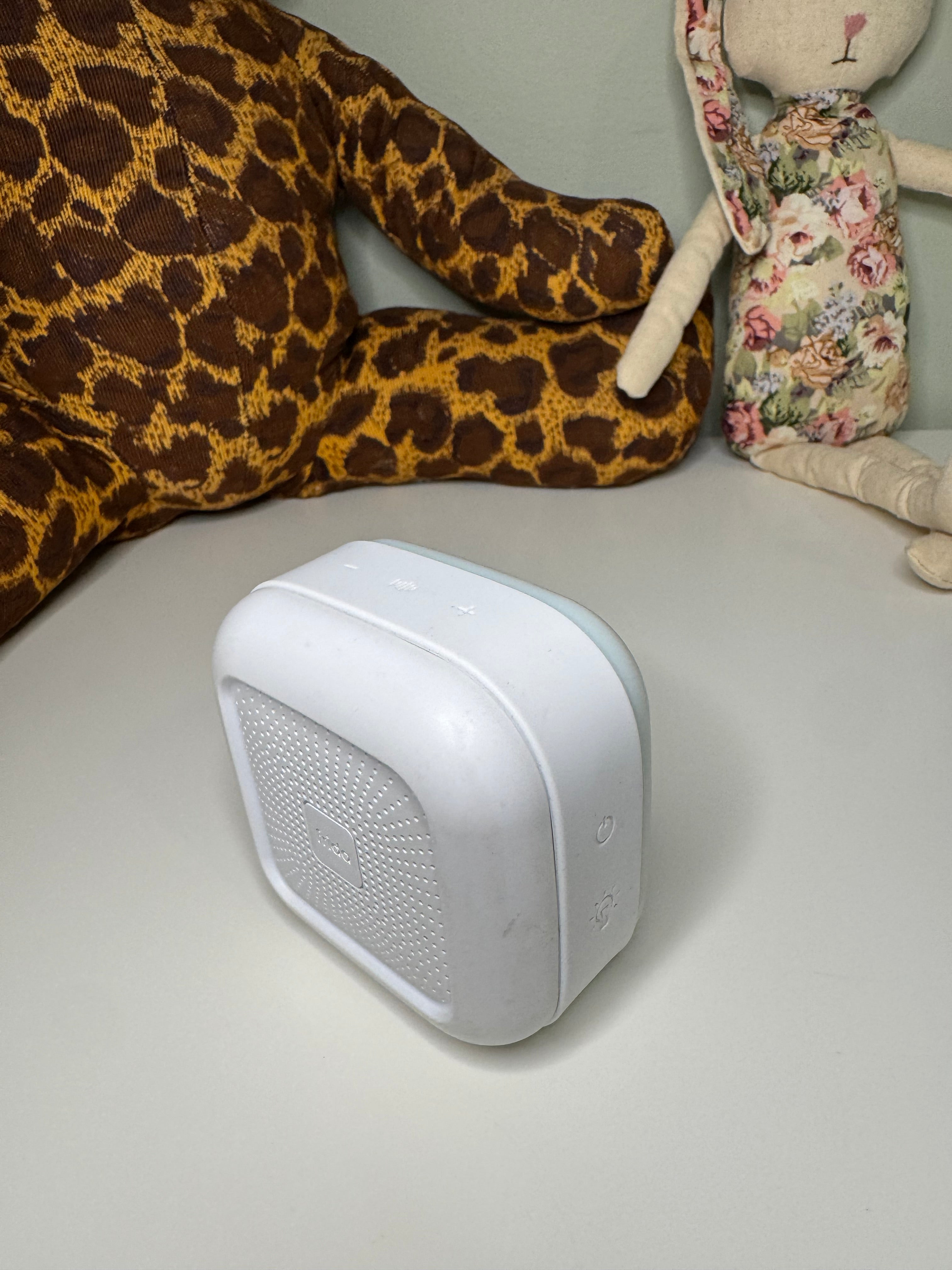 Frida Baby – On-The-Go Sound Machine + Nightlight