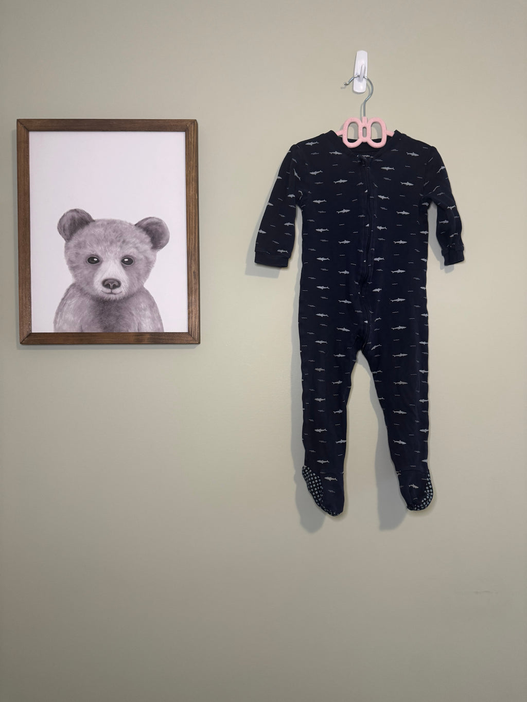 George – Footed Zipper Sleeper (Fish Print) – 12–18M