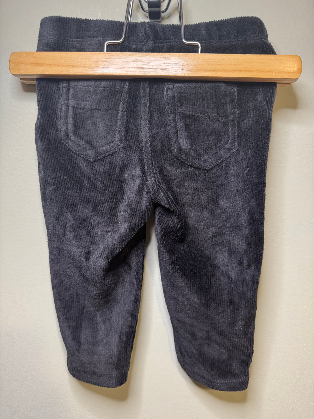 Carter’s – Corduroy Pull-On Pants (Black) – 6M