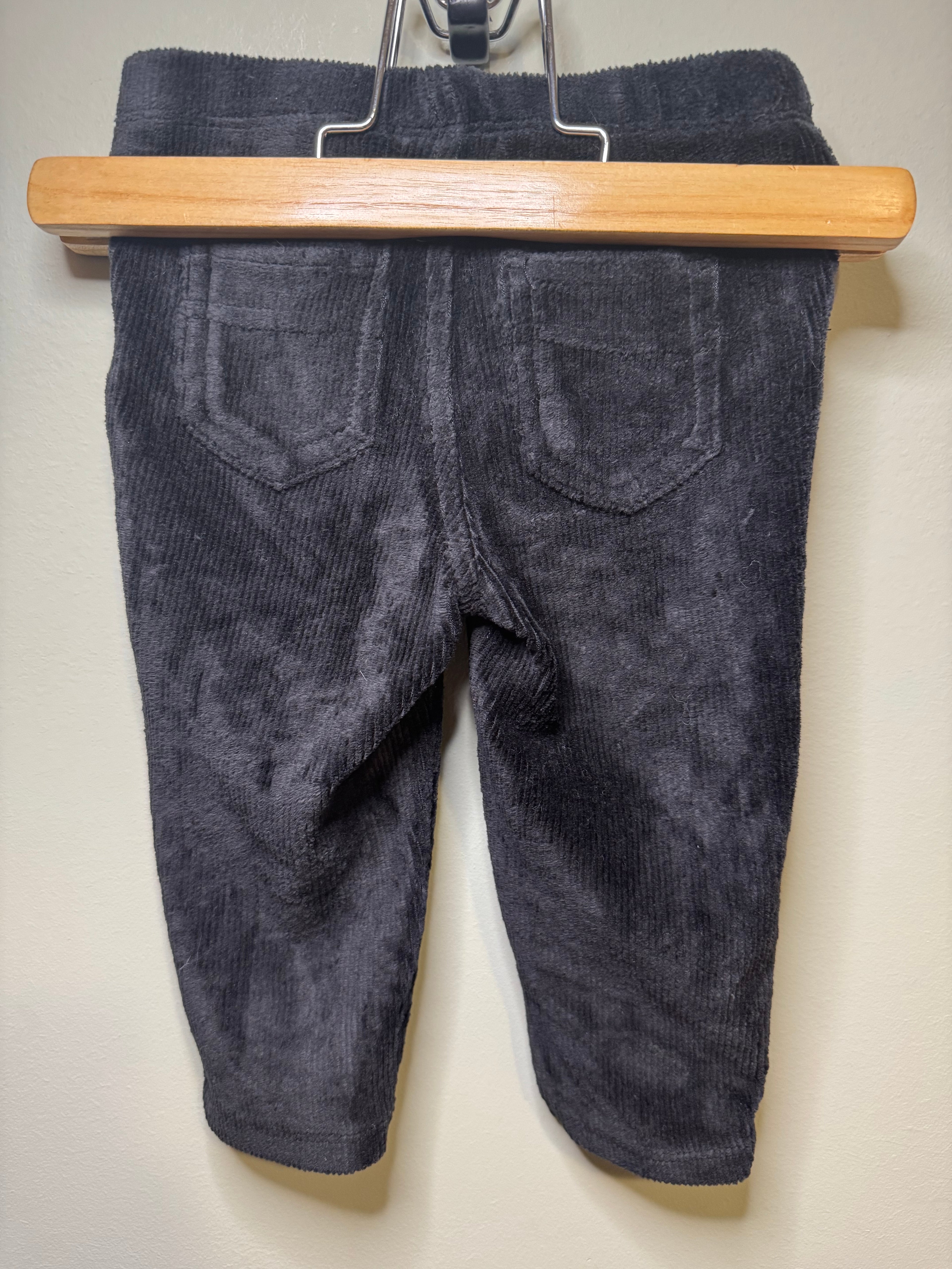 Carter’s – Corduroy Pull-On Pants (Black) – 6M