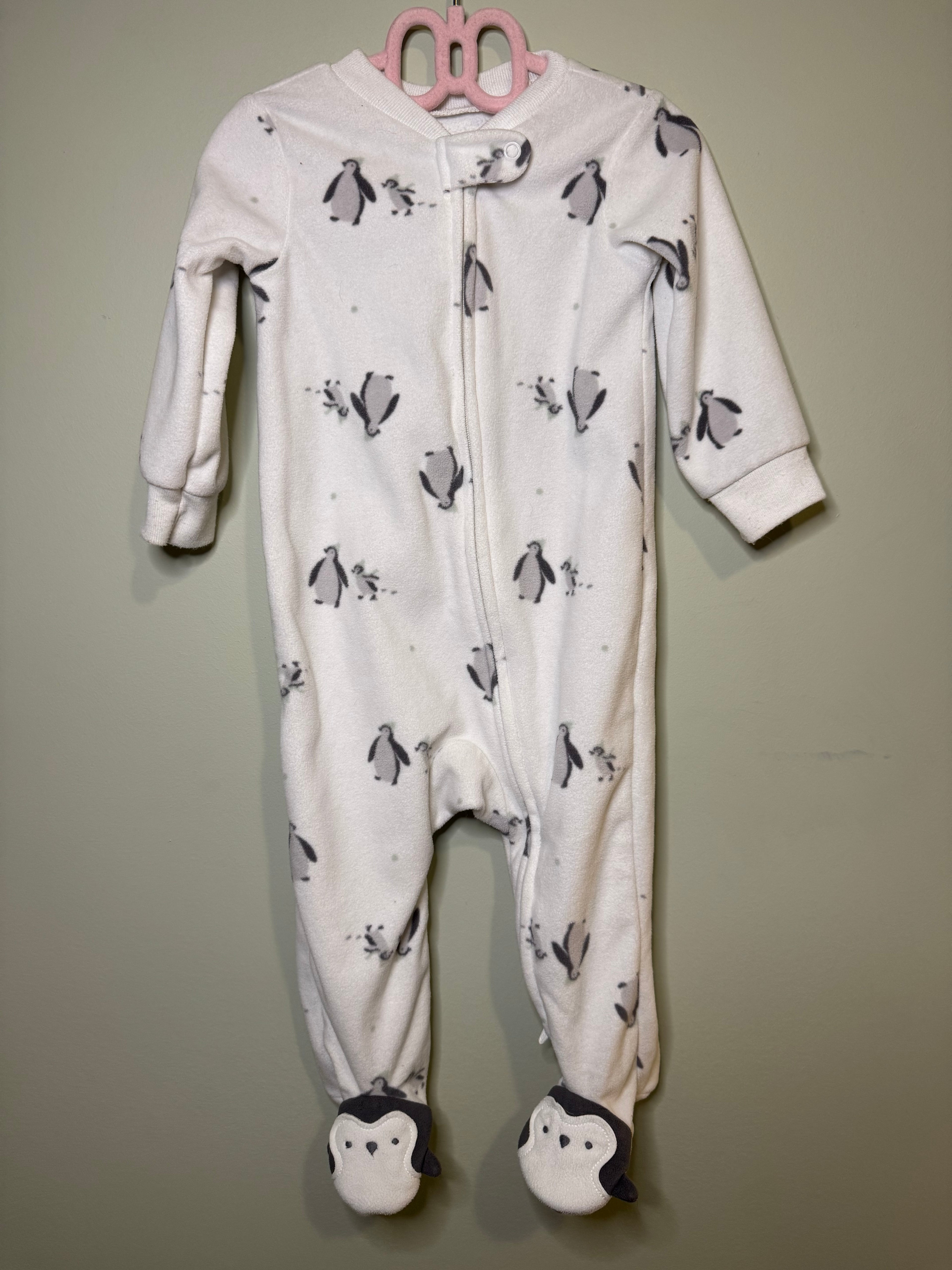 Carter’s – Fleece Footed Sleeper (Penguin Print) – 6–9M