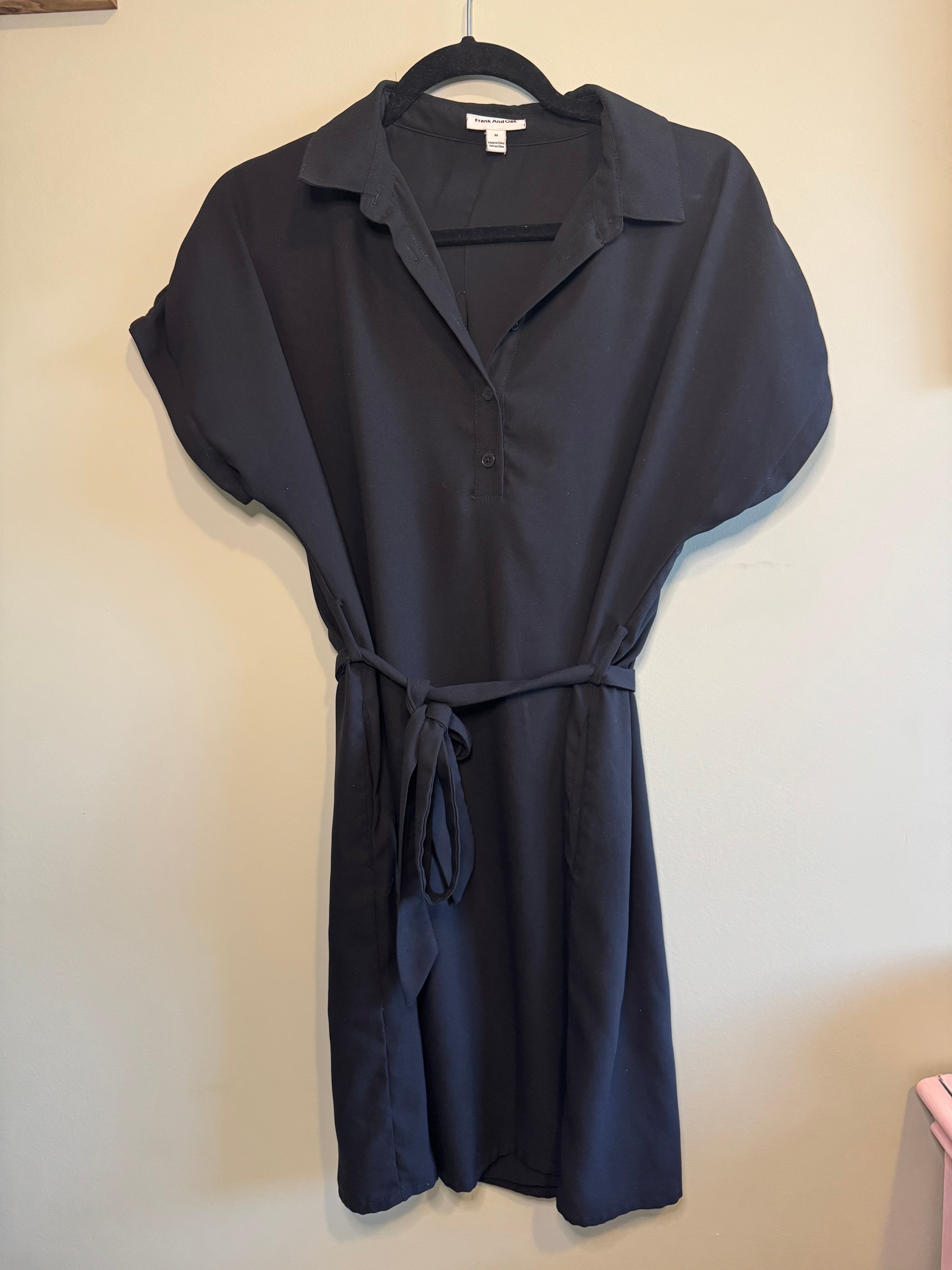 Frank And Oak – Black Shirt Dress (Tie Waist) – Medium