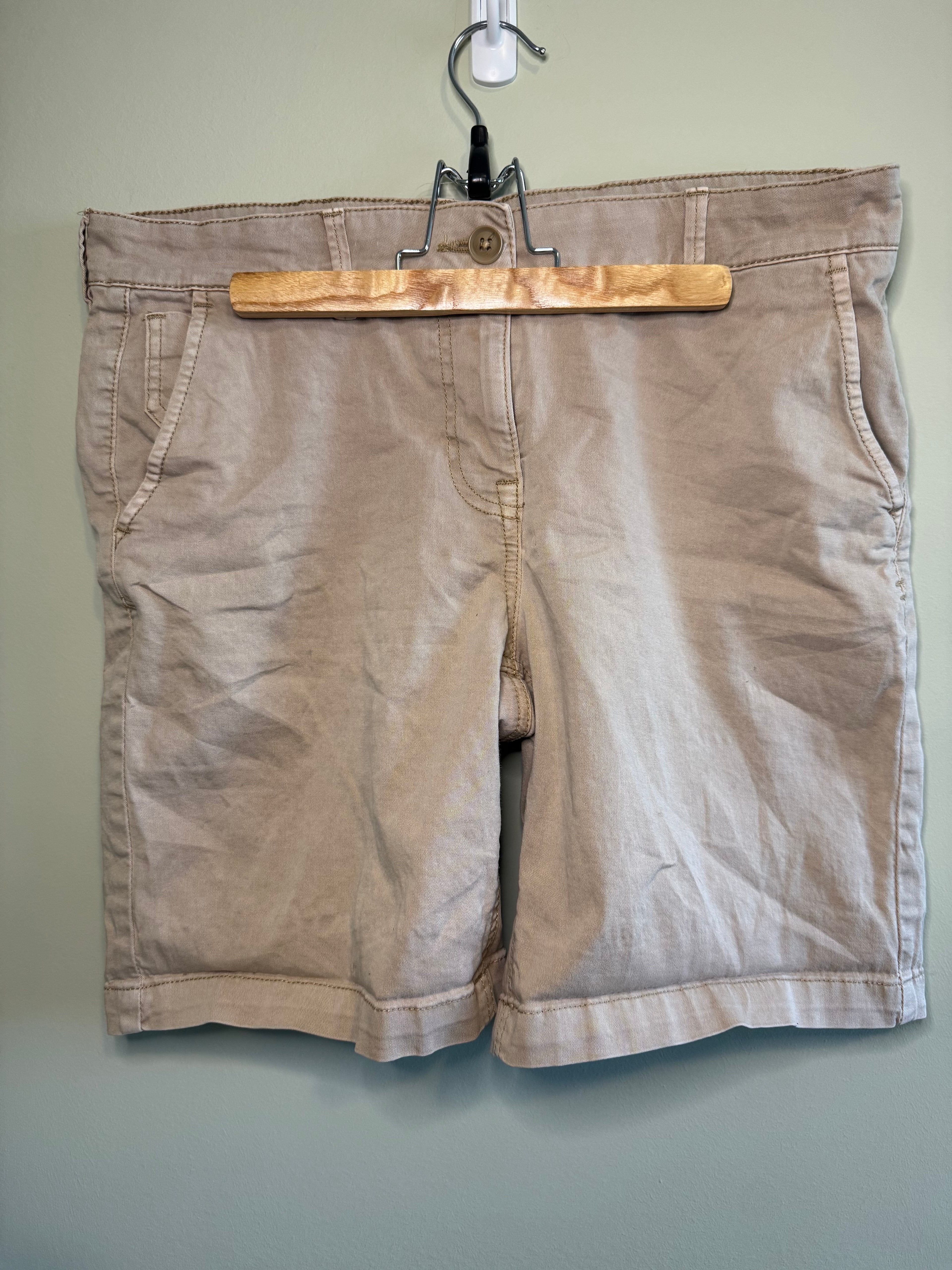 Next – Cotton Stretch Chino Shorts – Size 6 Women's