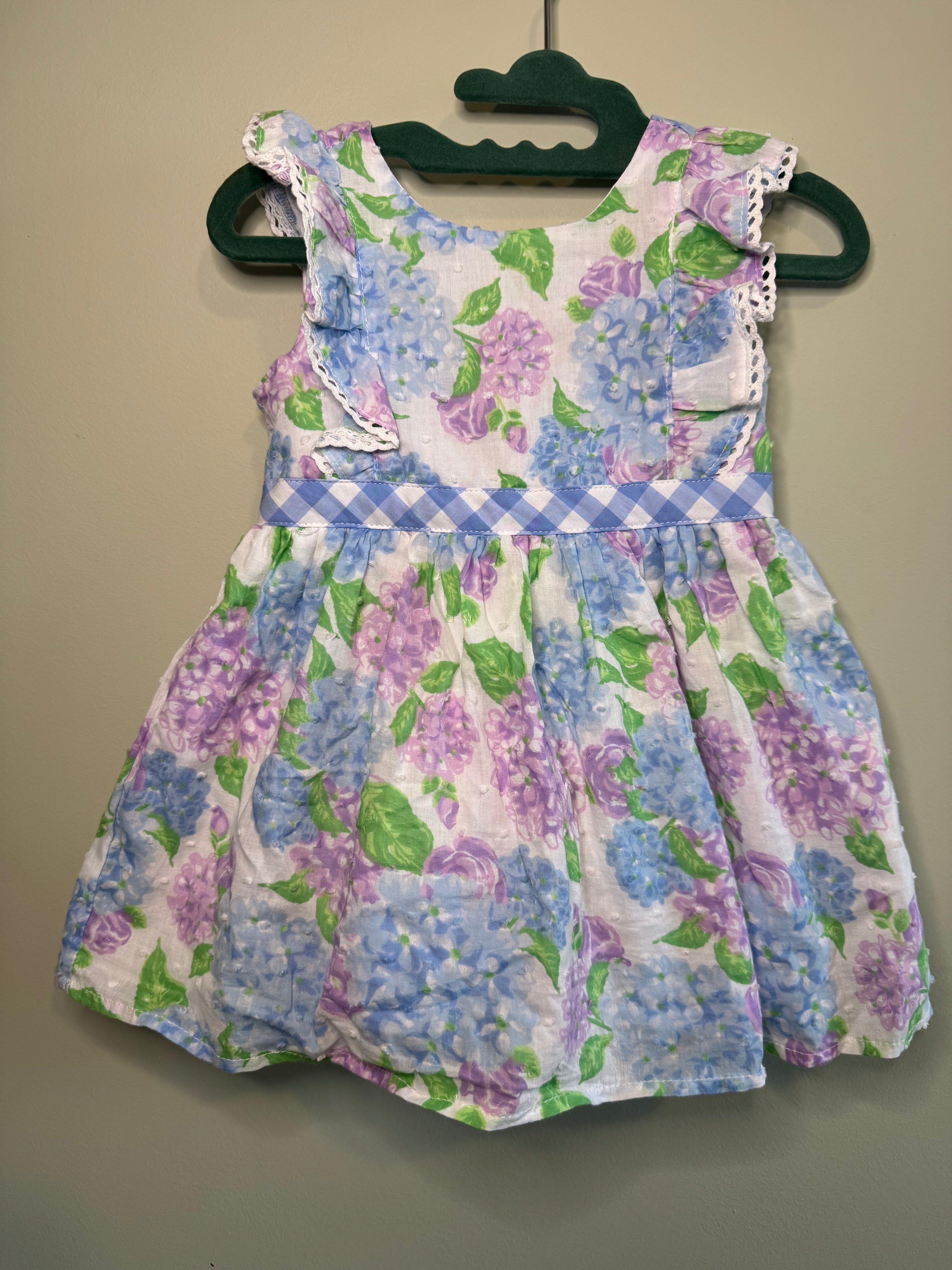 Hydrangea Print Dress – Gingham Bow Detail – Approx. 12–18 Months